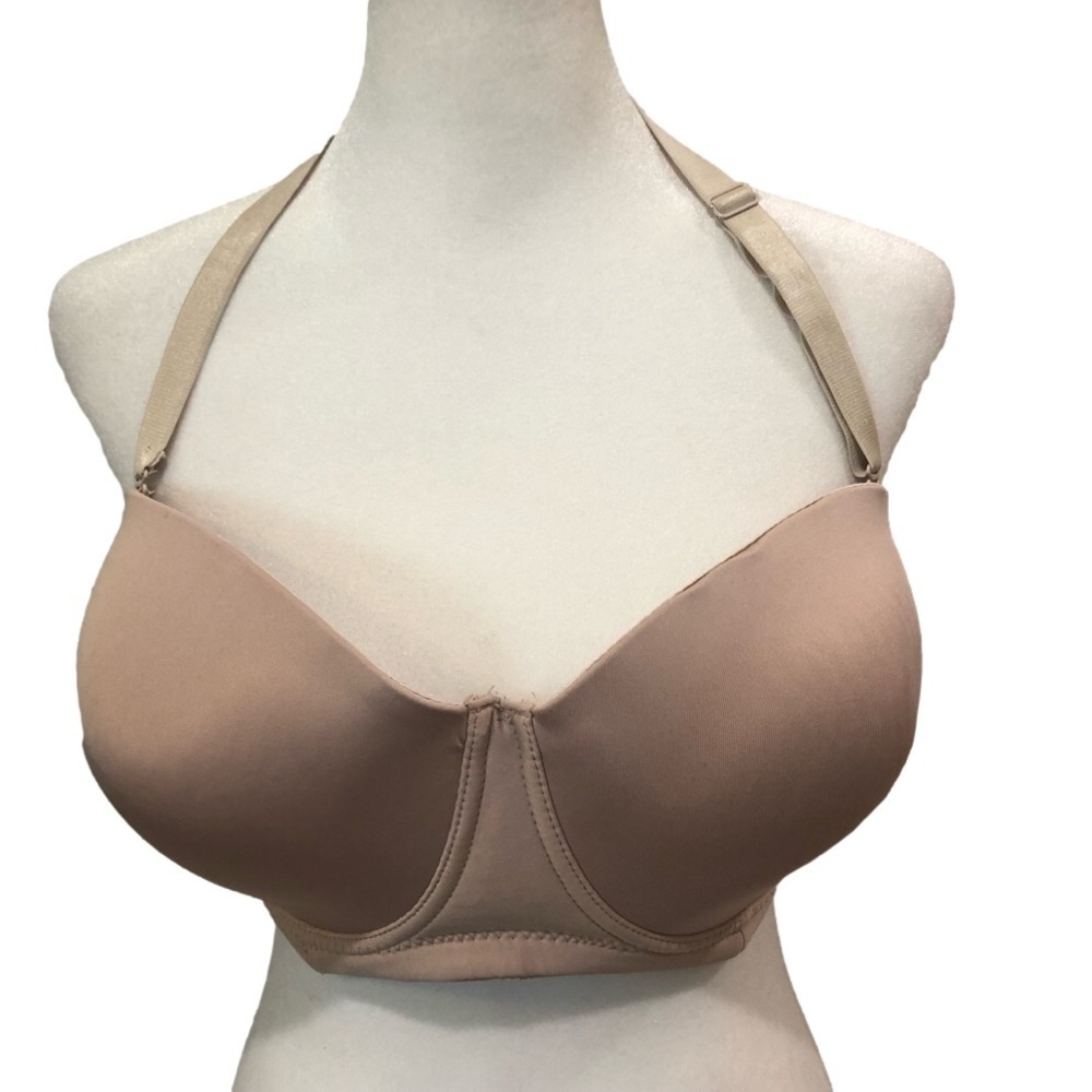 CONVERTIBLE halter/strapless bra. Beige. Size 40 DD